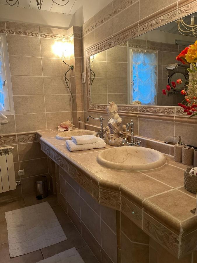 Villa Les Iris Sernhac Kültér fotó